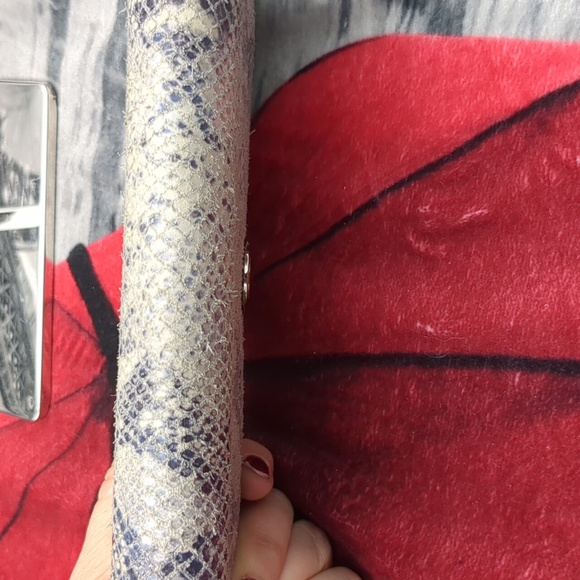 Coach Taylor Exotic Accordion Wallet - F50674) - Picture 6 of 13